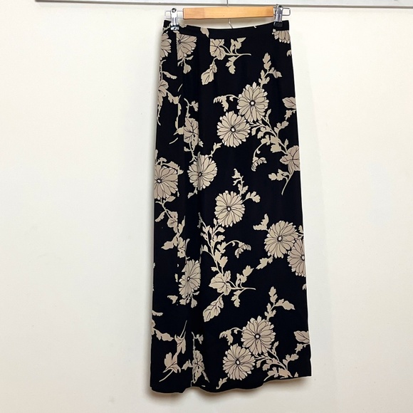 Casual Corner Maxi Skirt Set - Picture 2 of 6